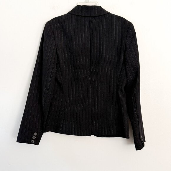 theory // dark gray pinstripe blazer jacket + trouser set // 2 - Picture 6 of 12